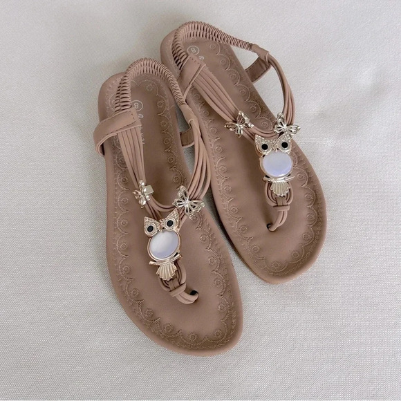 Tan Jewel Embellished Owl Butterfly Pendant Strappy Slip-On Flats Sandals / Sz 8 - Picture 3 of 8
